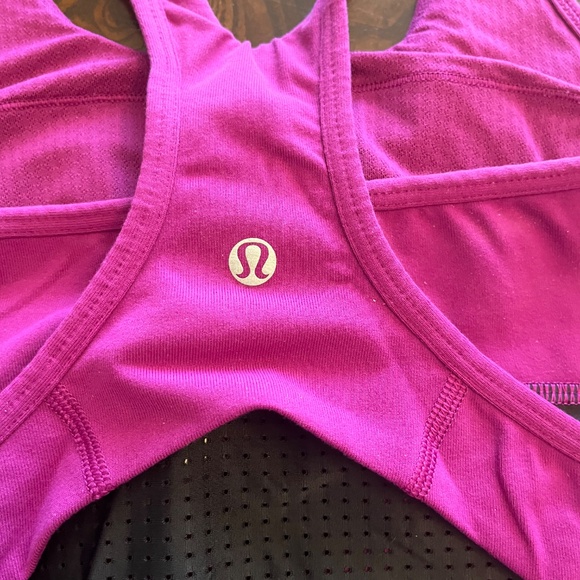 NWOT Lululemon Fuchsia Tank Top with Built-In Bra & Mesh Back Panel - Size 6 - Picture 5 of 7
